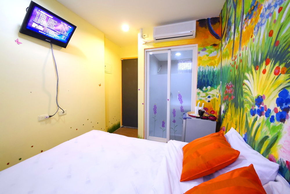 Luca Hotel Taichung Exterior photo