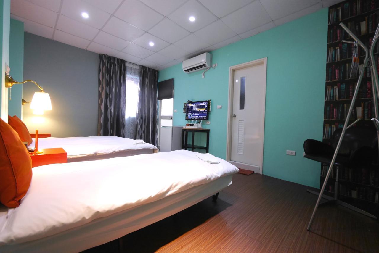 Luca Hotel Taichung Exterior photo