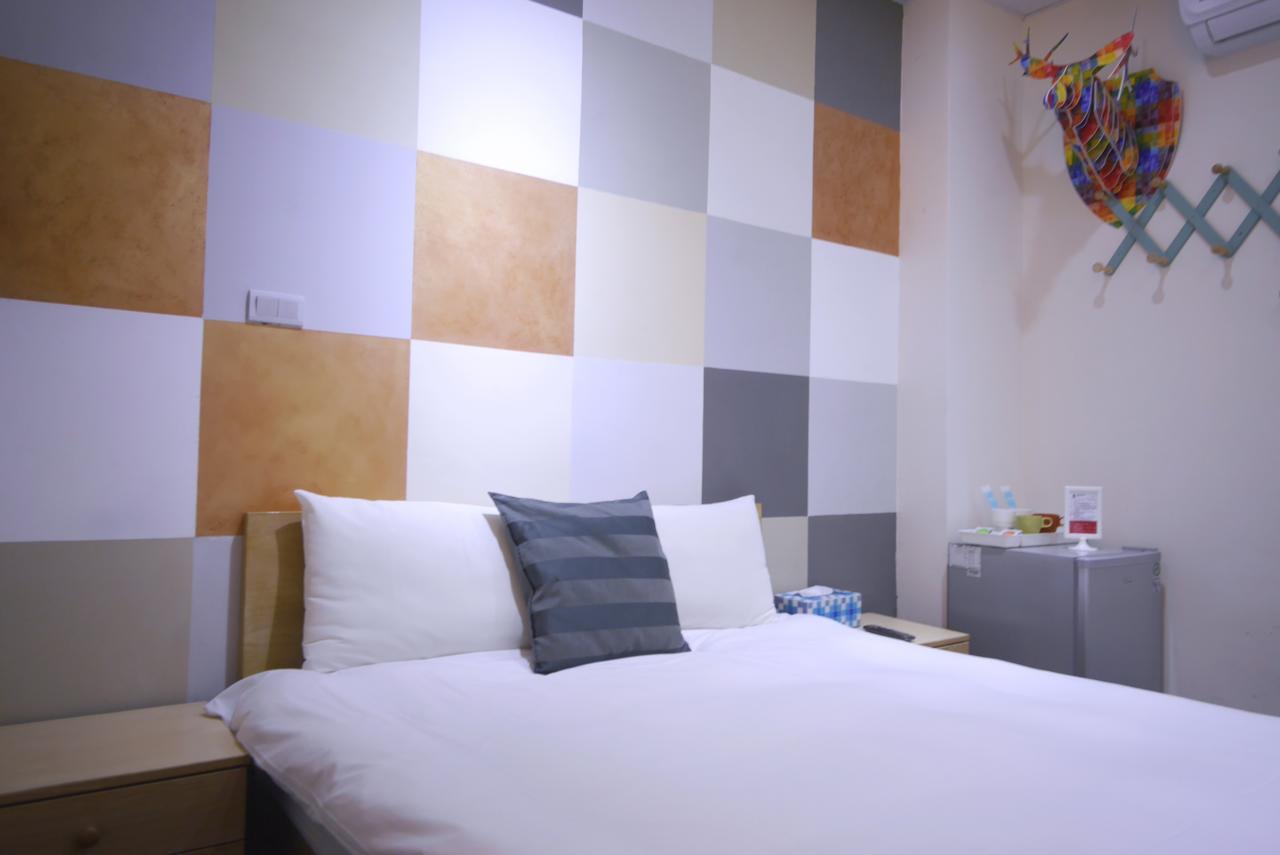 Luca Hotel Taichung Exterior photo