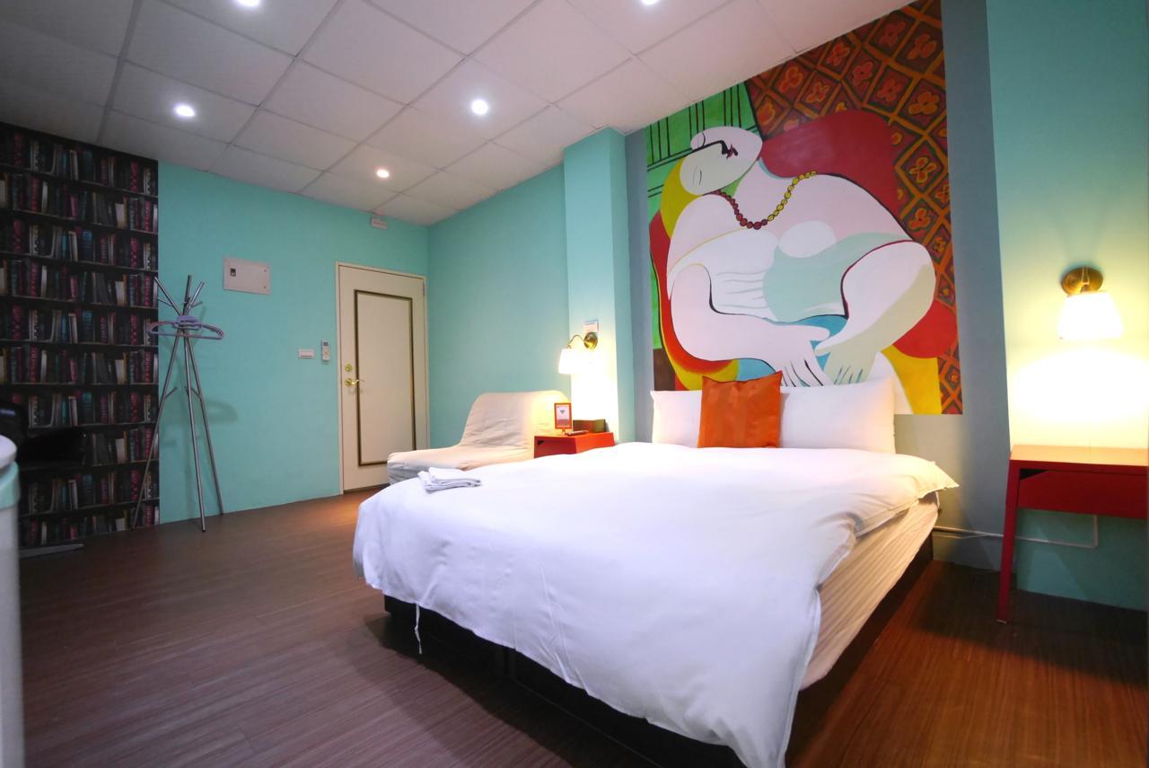 Luca Hotel Taichung Exterior photo