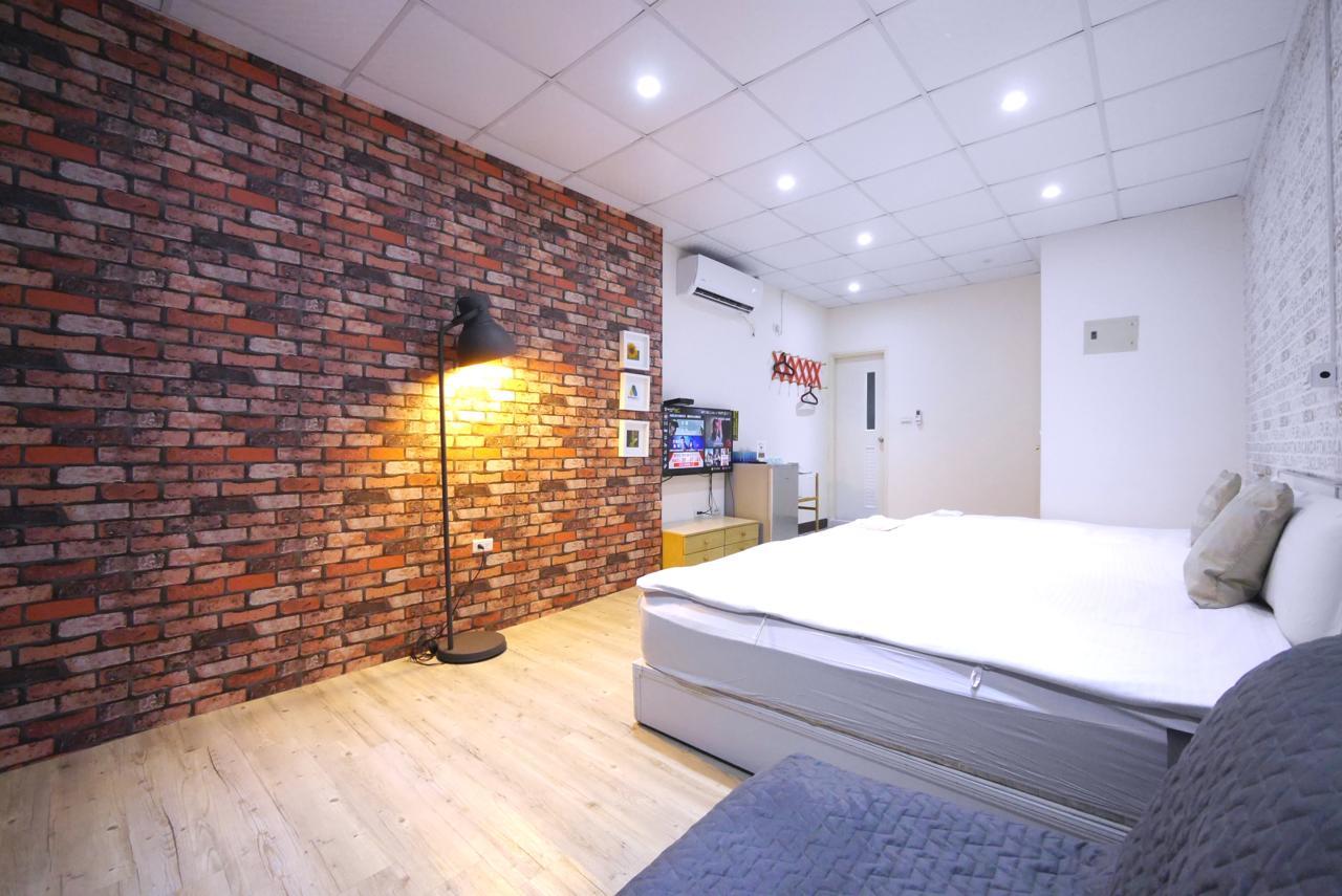 Luca Hotel Taichung Exterior photo