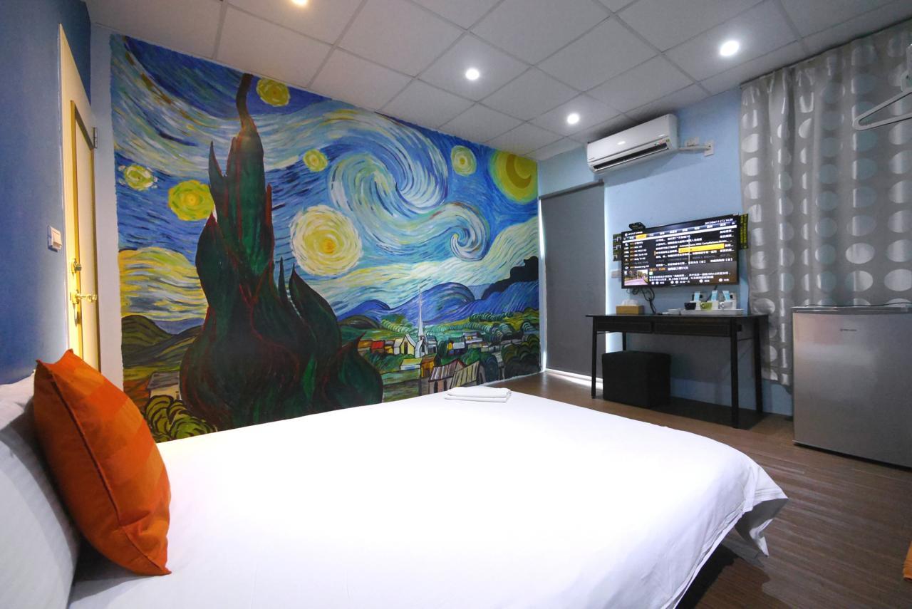 Luca Hotel Taichung Exterior photo