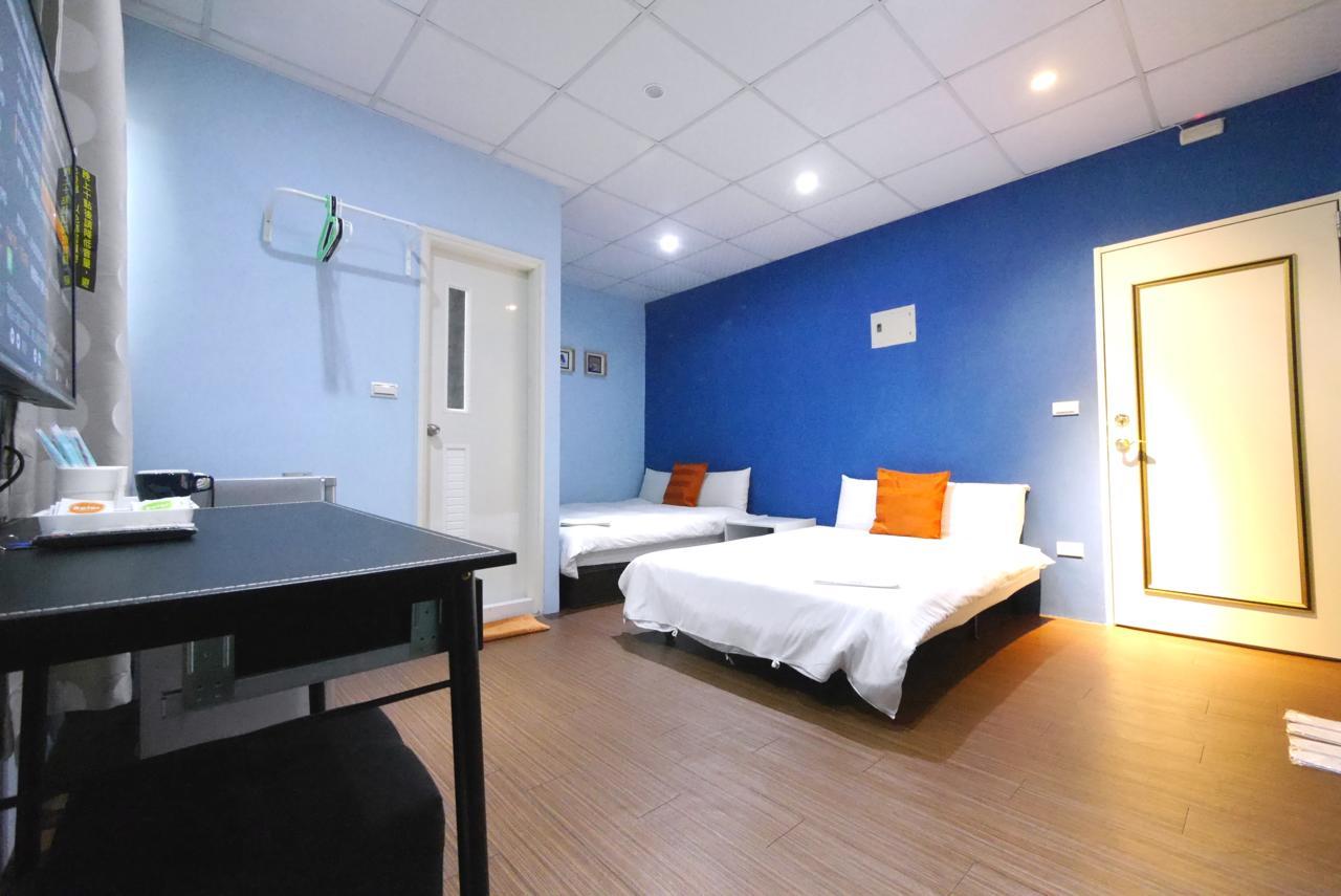 Luca Hotel Taichung Exterior photo